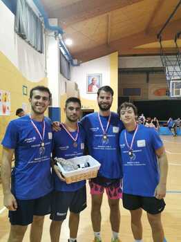 Squadra OSS BUS TERZA classificata al torneo